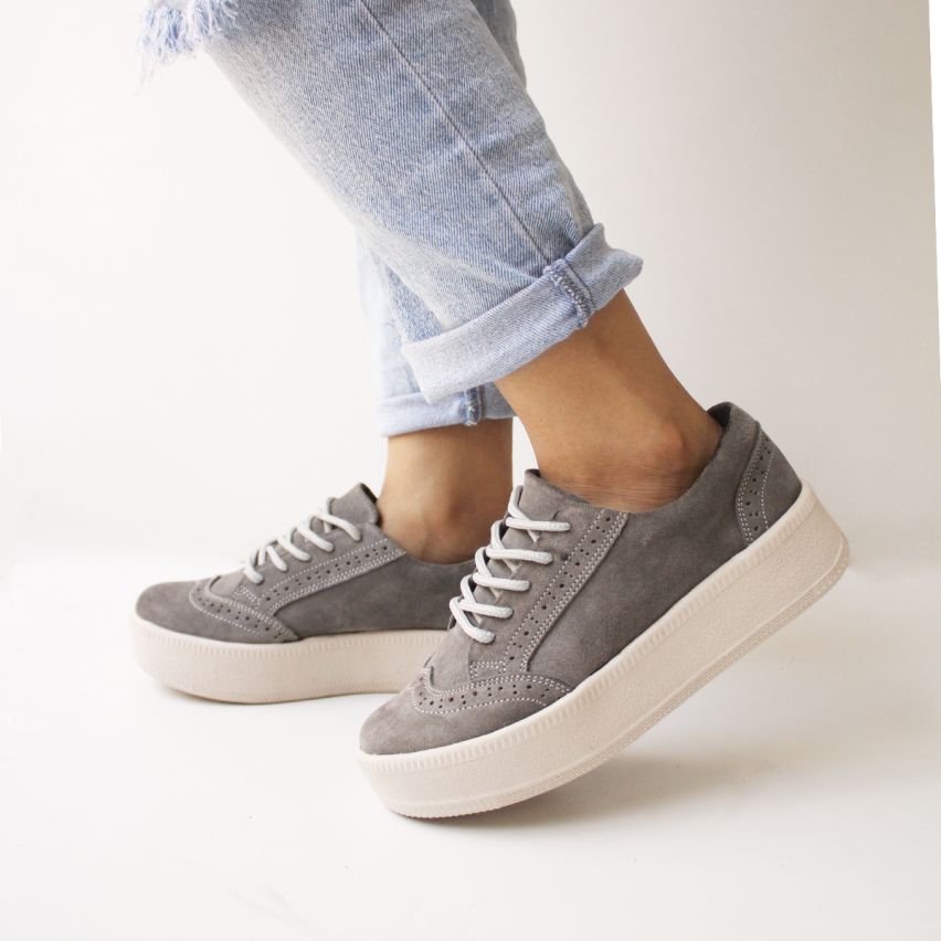 Zapatilla Cuero 1125 Gris A - Stock