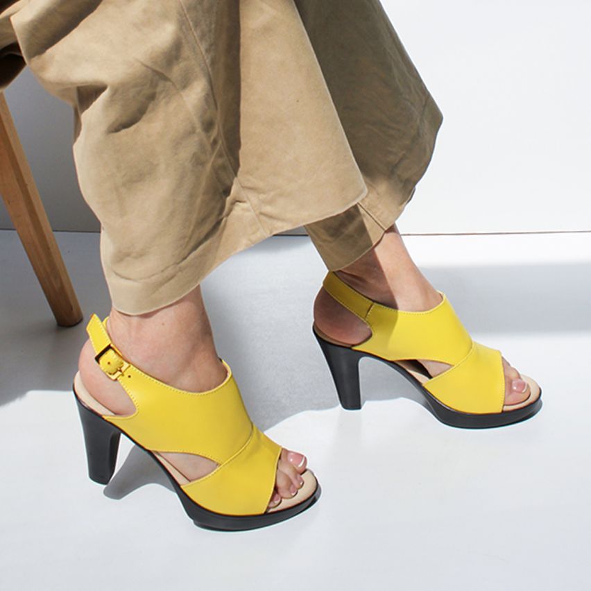 sandalia Puro Cuero 1135 Amarillo - Stock