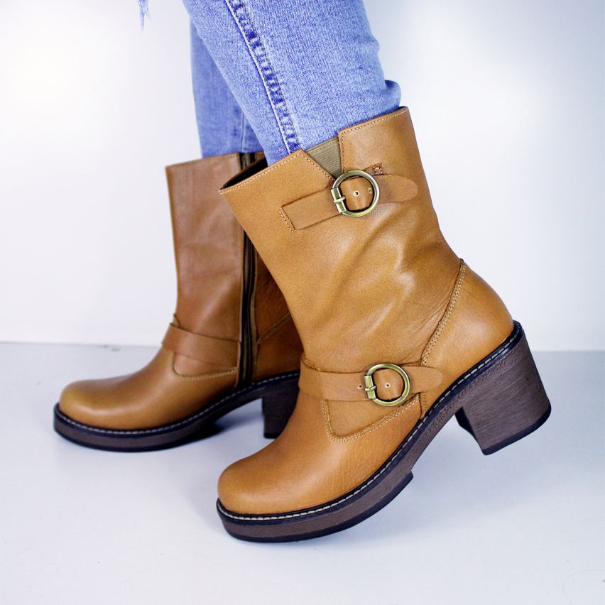 Botas Puro Cuero 585 Marron - Stock