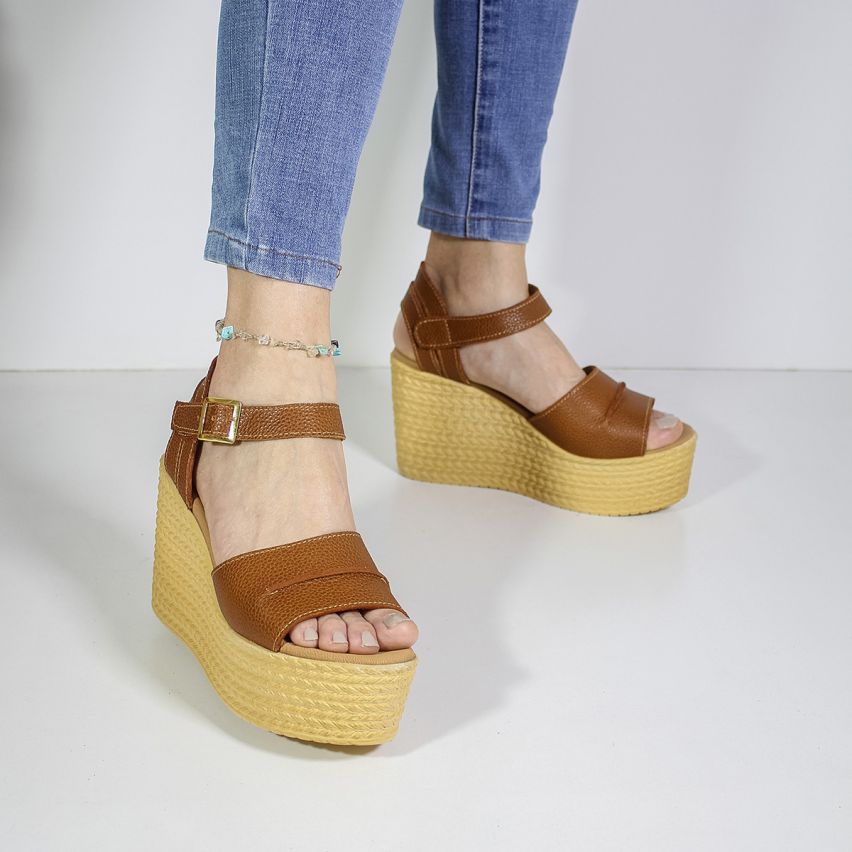 Sandalia Puro Cuero 370 - Caramelo