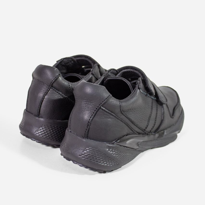 zapatilla  Puro Cuero  1057 B -  Negro