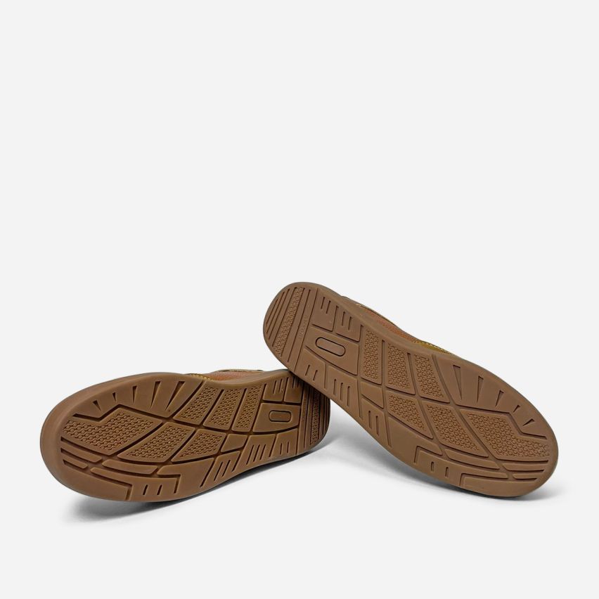 Zapatilla Puro Cuero 1073