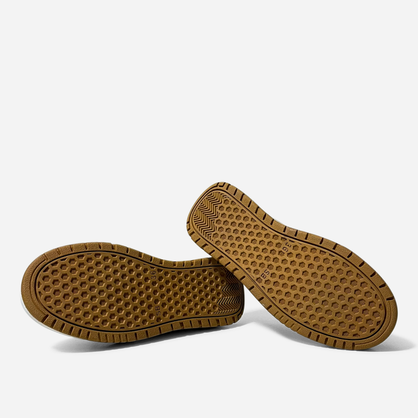 Zapatilla Puro Cuero 1125 Caramelo