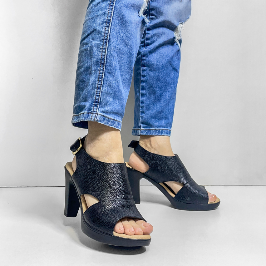 Sandalia Puro Cuero 1135 Negro
