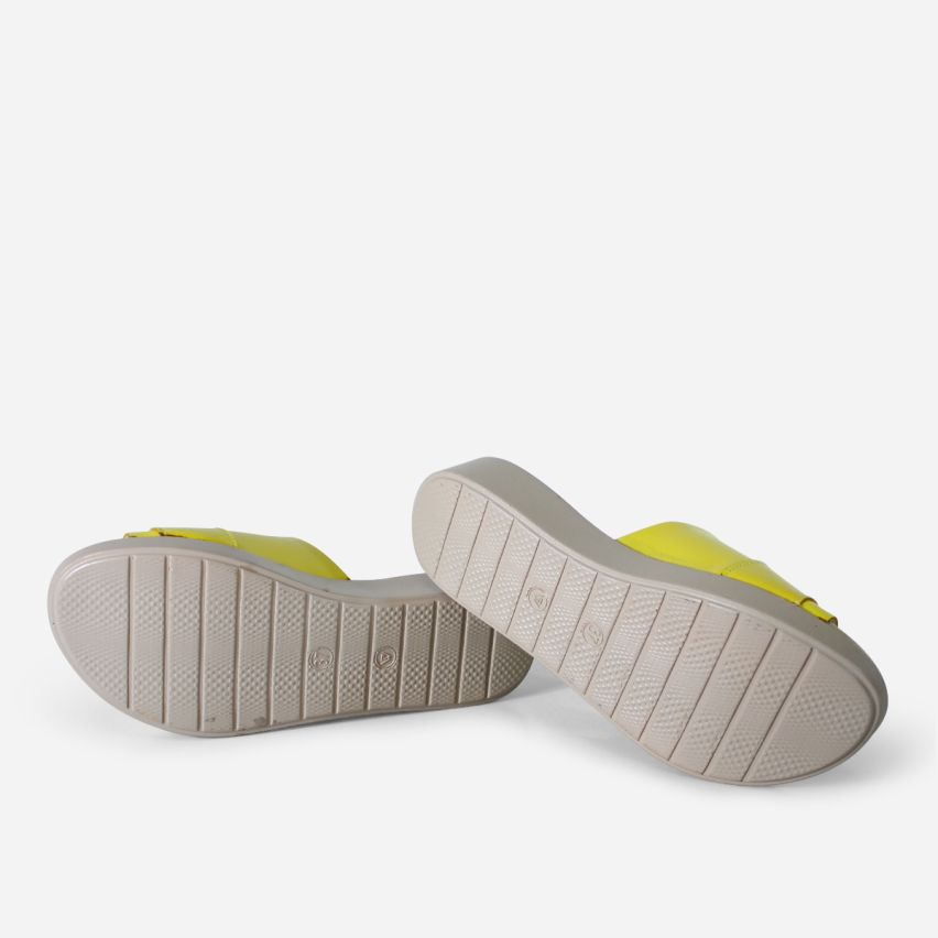 Sandalia Puro Cuero 1132 - Amarillo