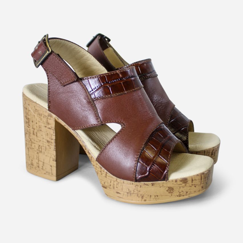 Sandalia Puro Cuero 1134 - Marrón/Grabado