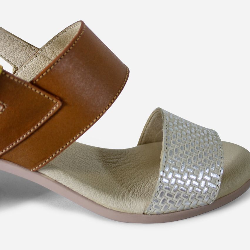 Sandalia Puro Cuero 845PU