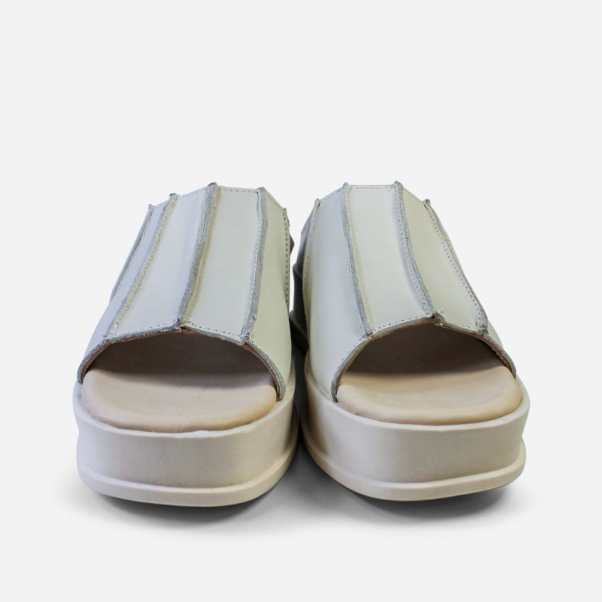 Sandalia Puro Cuero 1090
