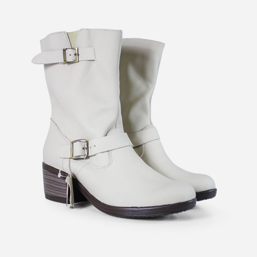 Bota puro cuero 585