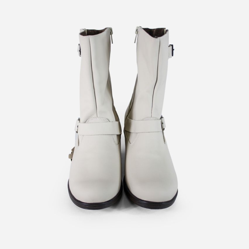 Bota puro cuero 585