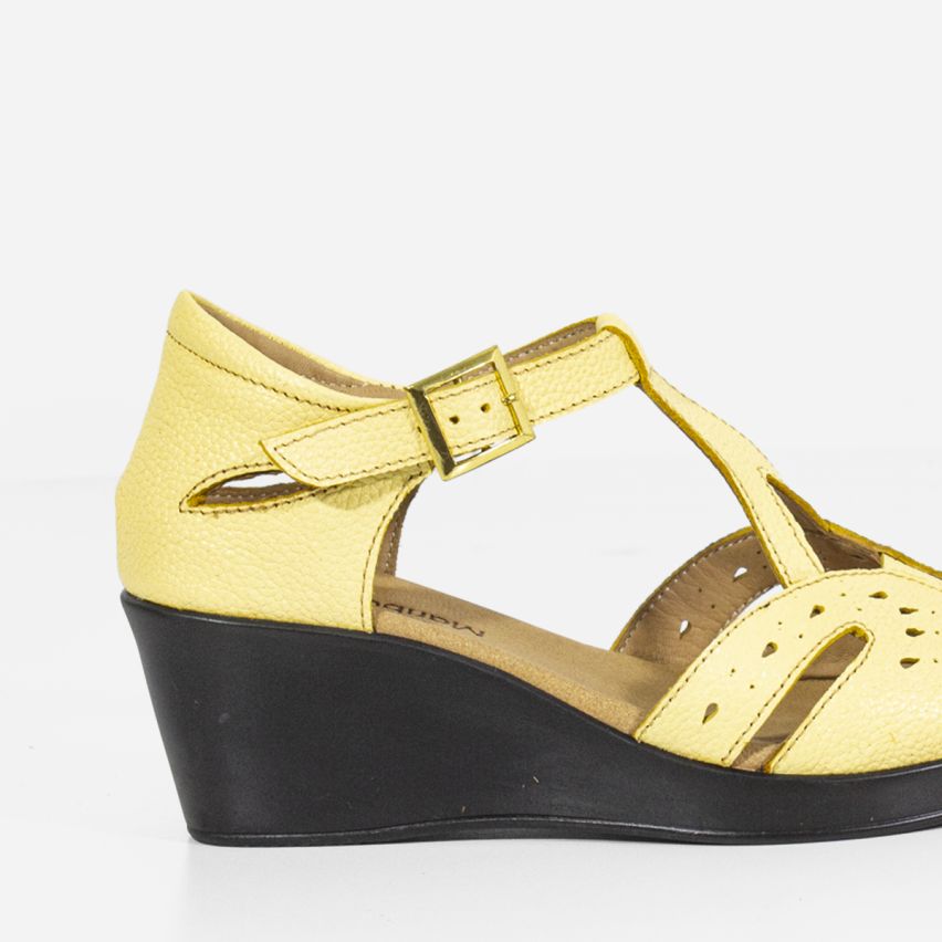 Sandalia Puro Cuero 750 - AMARILLO