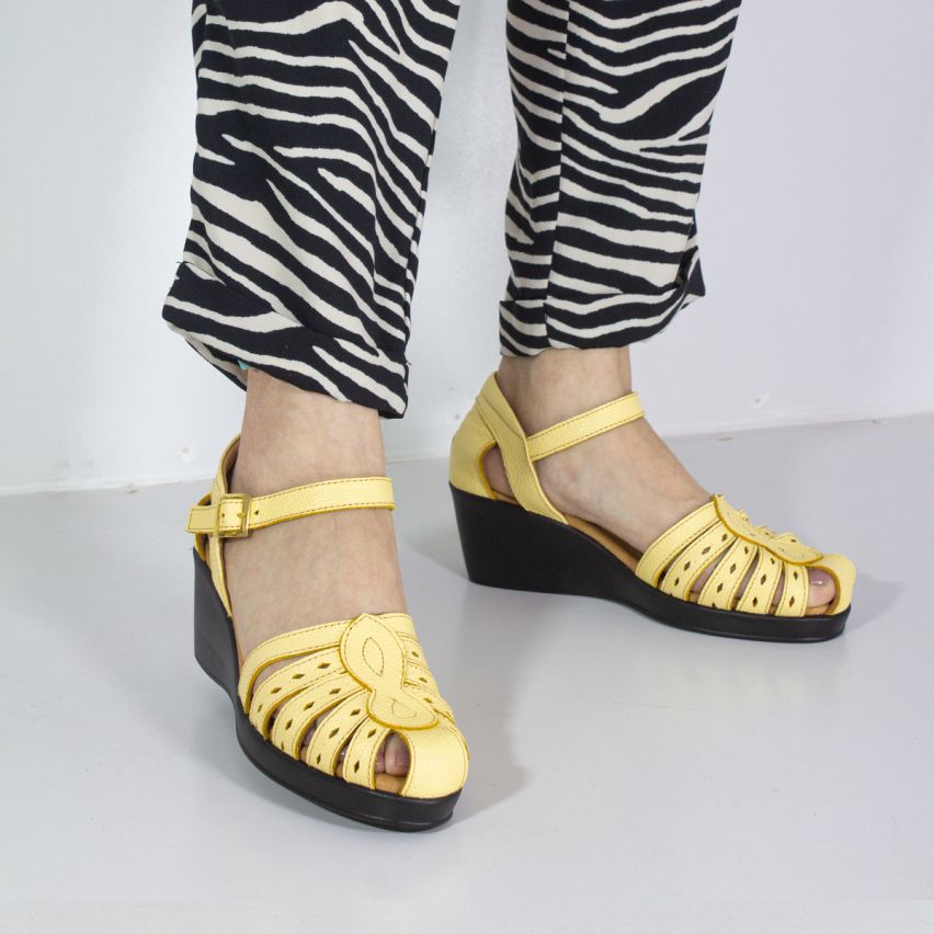 Sandalia Puro Cuero 752 - AMARILLO