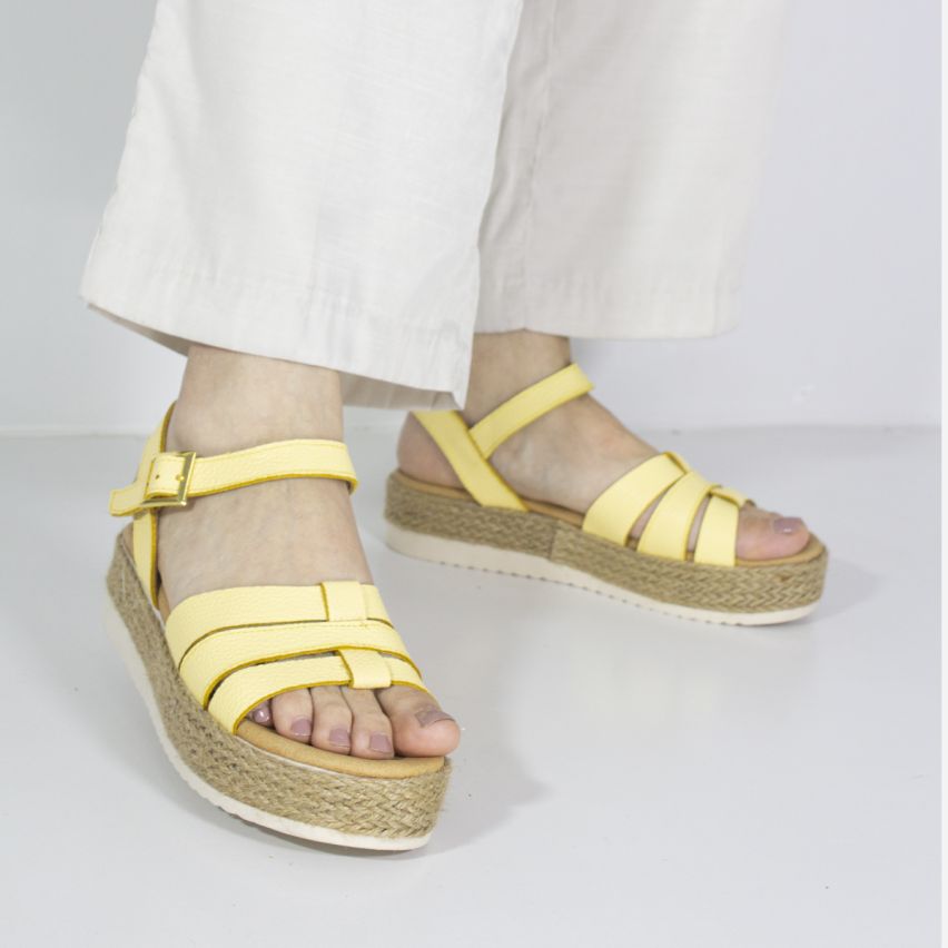 Sandalia Puro Cuero 766 - AMARILLO