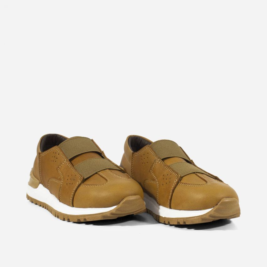 Zapatilla 832
