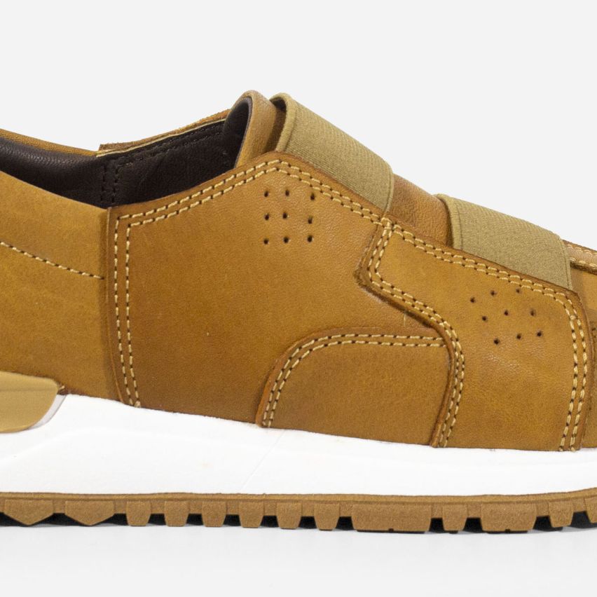 Zapatilla 832