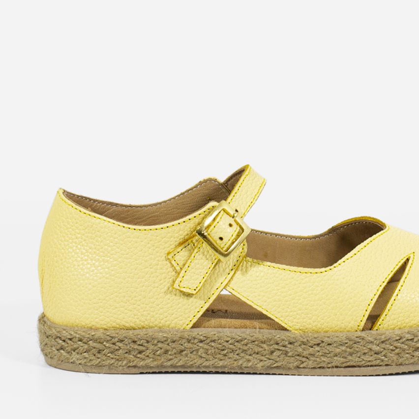 Sandalia Puro Cuero 847 - AMARILLO