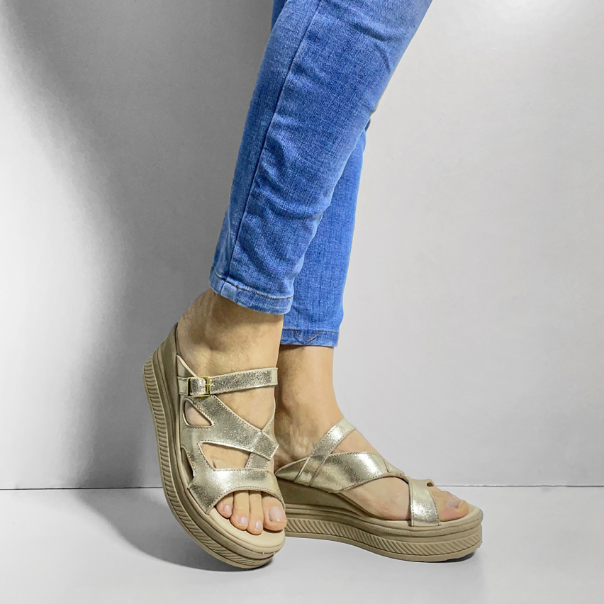 Sandalia Puro Cuero 858 Dorado